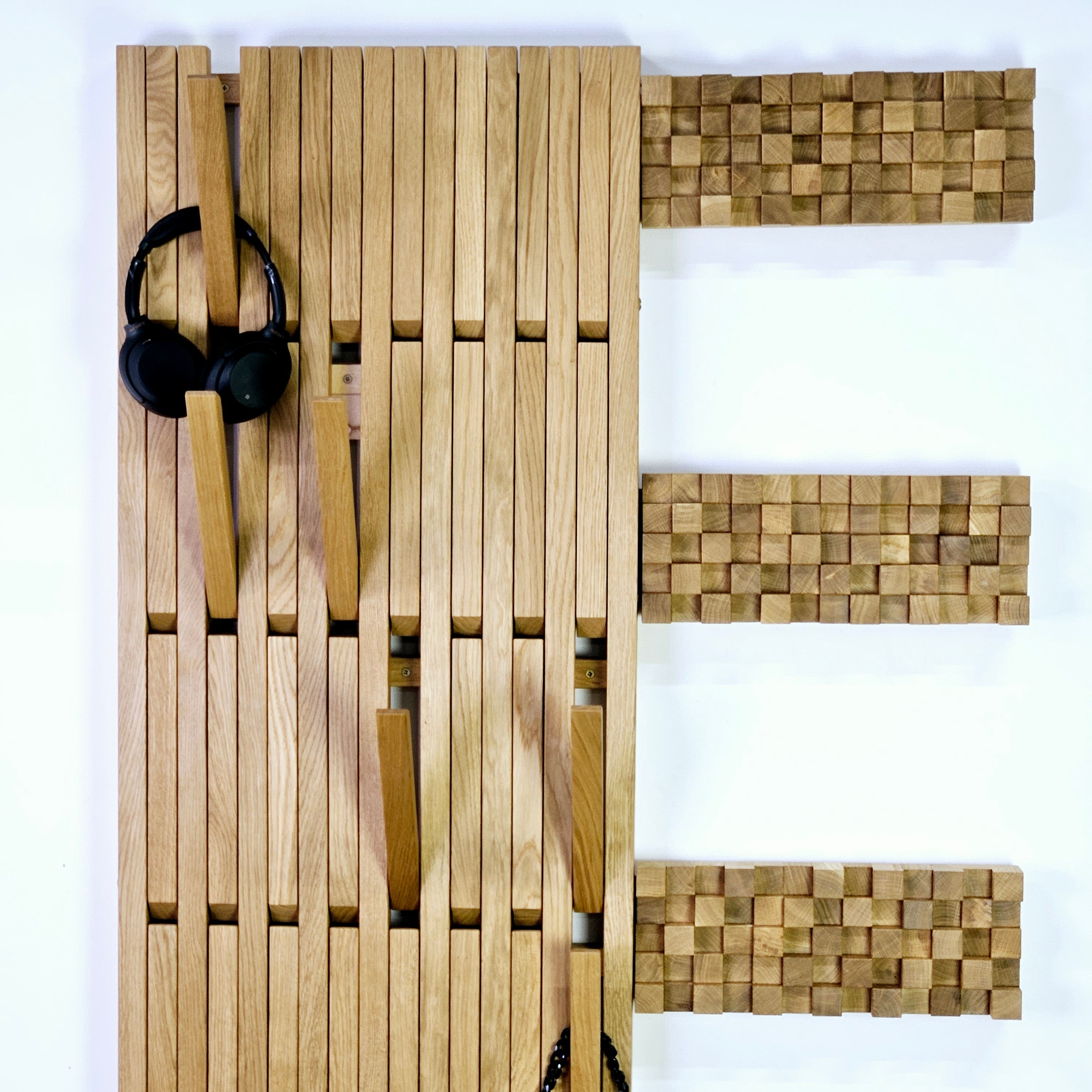 Wall Mounted Organizer. Oak +3D panel as a gift. promotional offers