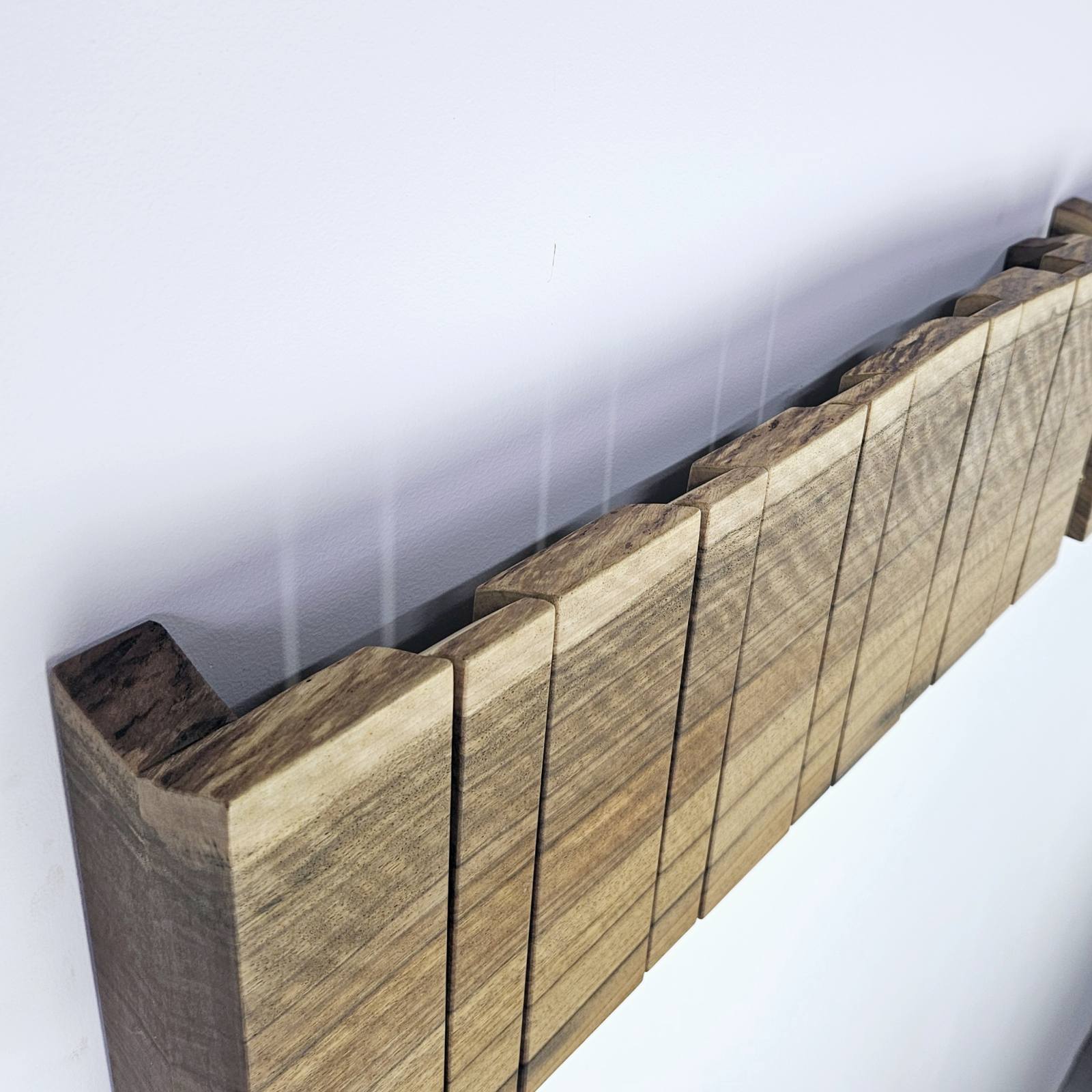 Wall-mounted organizer. Natural Walnut. 2 Exclusive