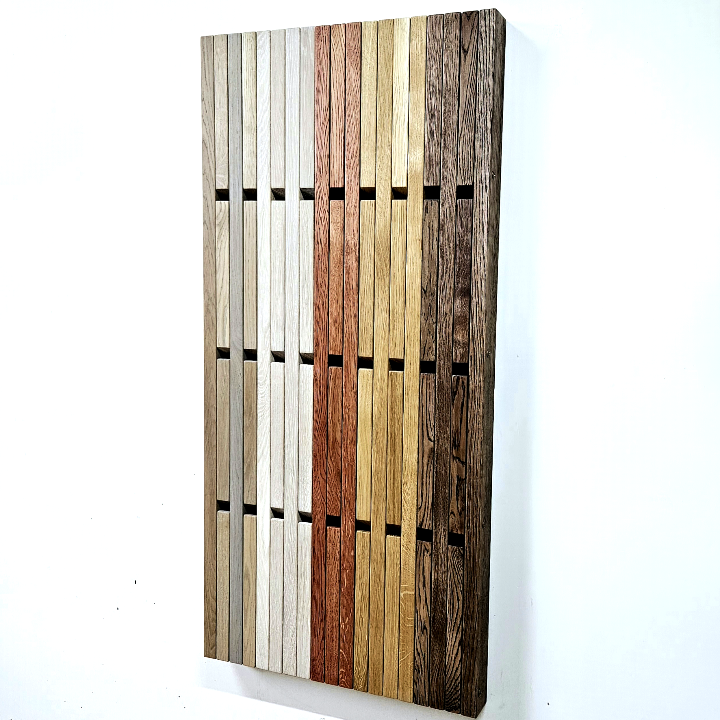 Wall-mounted organizer. natural oak. art color mix