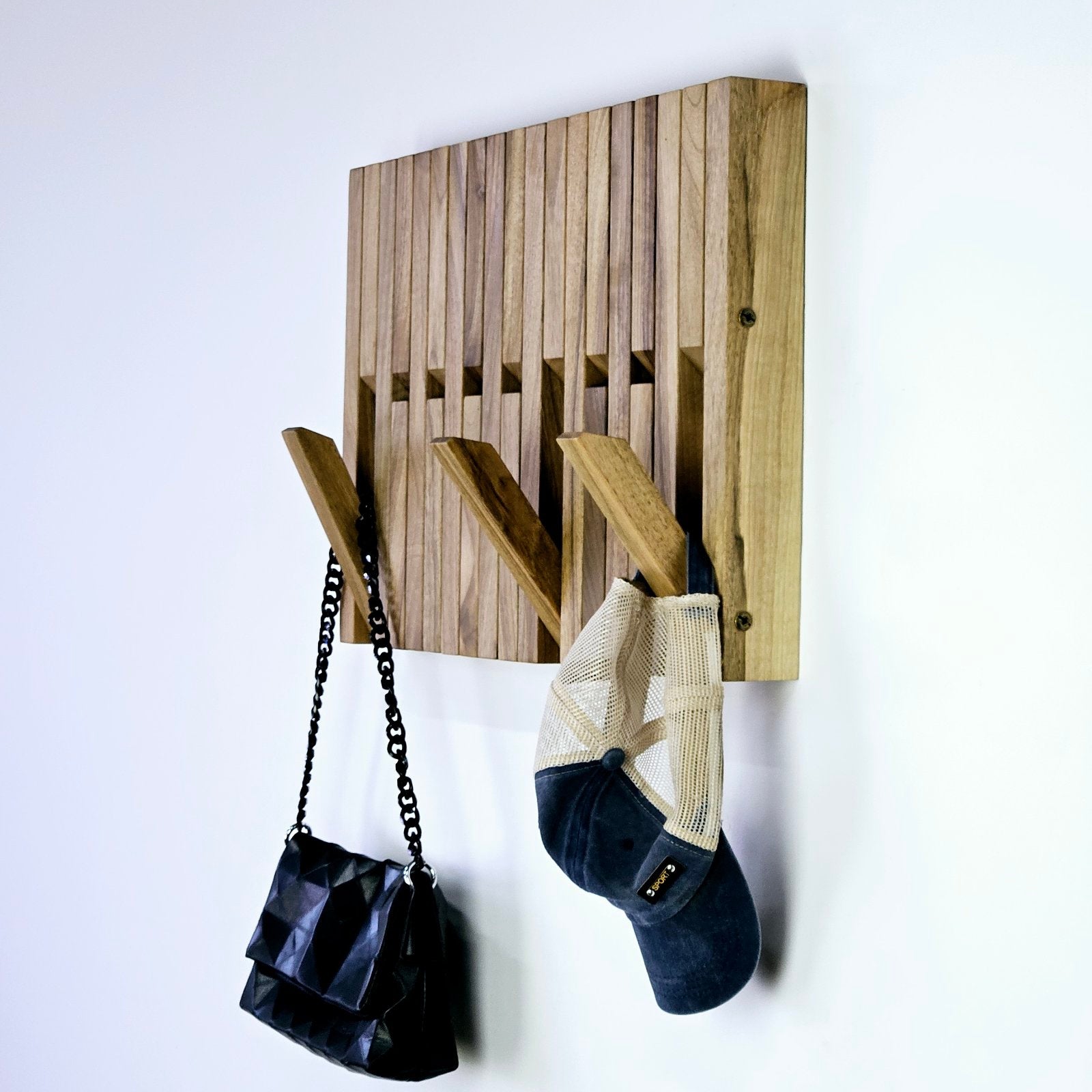 Wall-mounted organizer.Natural.Walnut.Exclusive