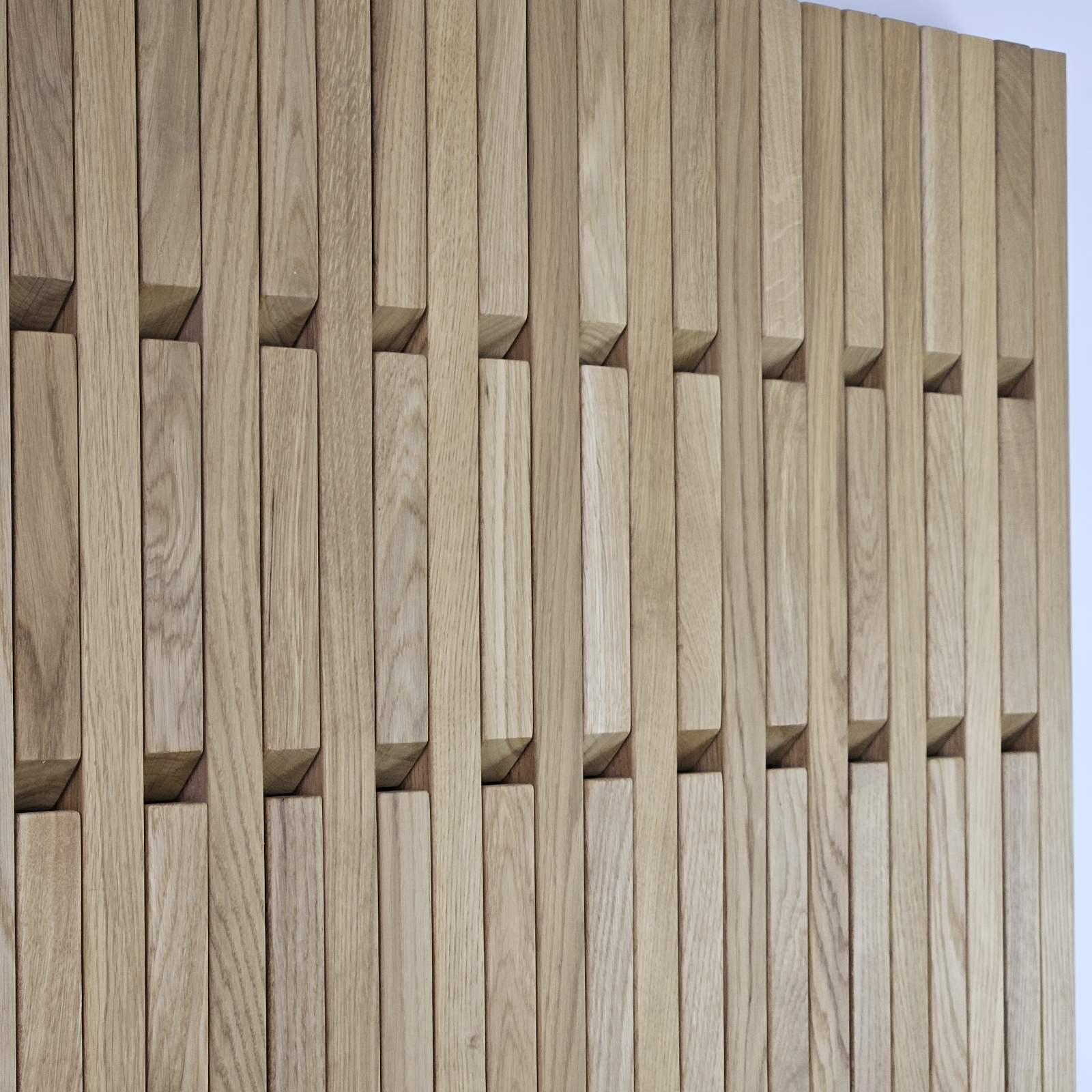 Wall-Mounted Organizer. Oak. Promotional offers.SALE