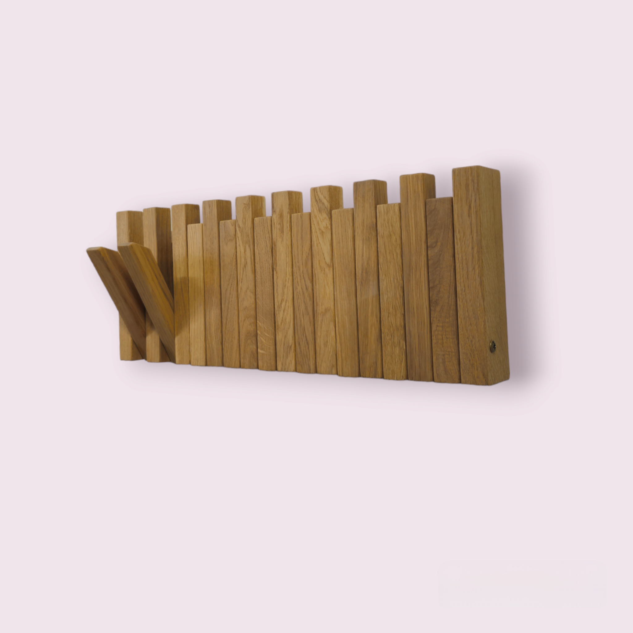 Wall-mounted organizer. natural oak.+ shelf