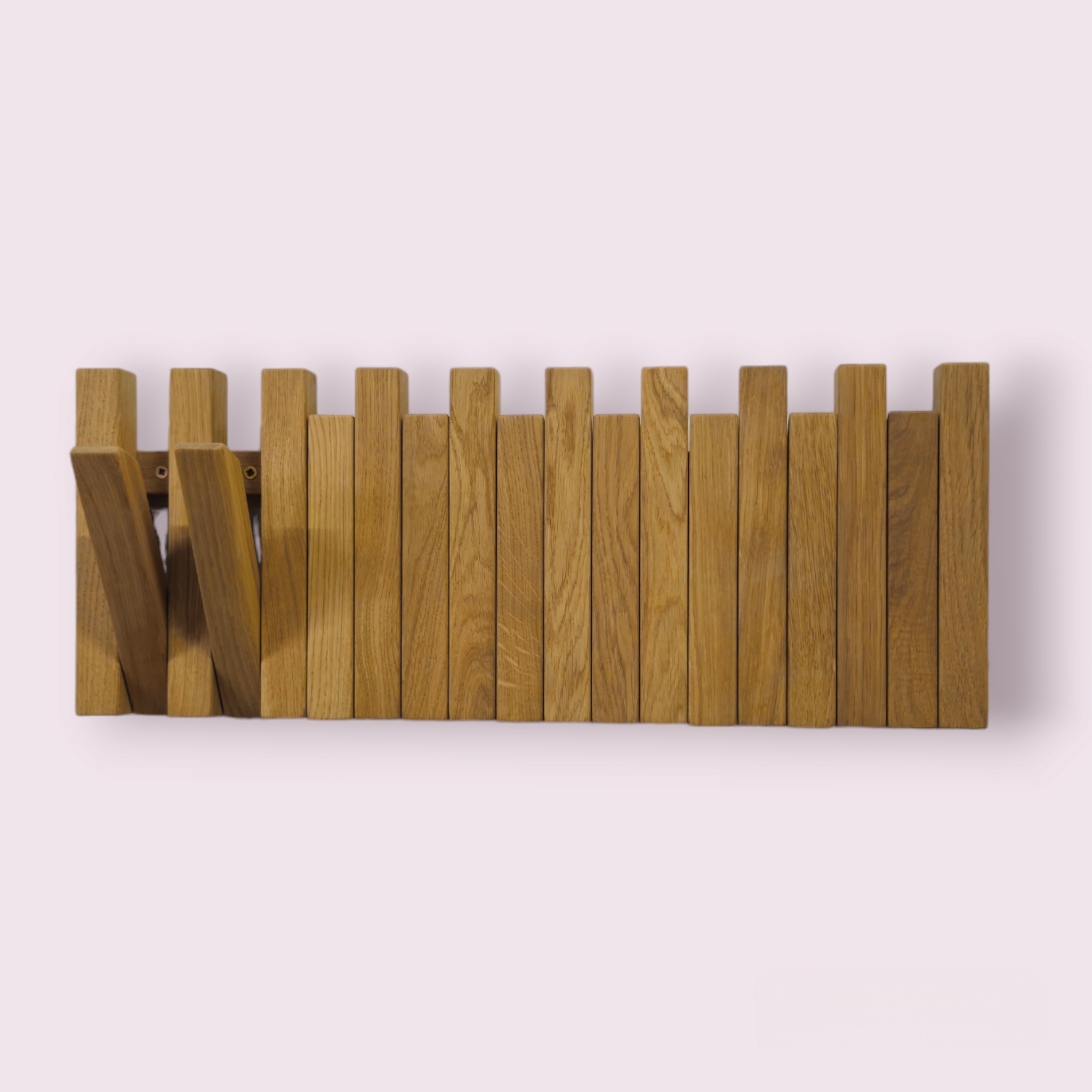 Wall-mounted organizer. natural oak.+ shelf
